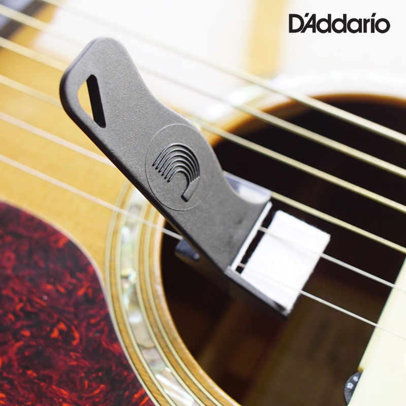 D'Addario Electric Guitar Acoustic Guitar String Cleaner String Wiper Anti-rust Cleaning Tool