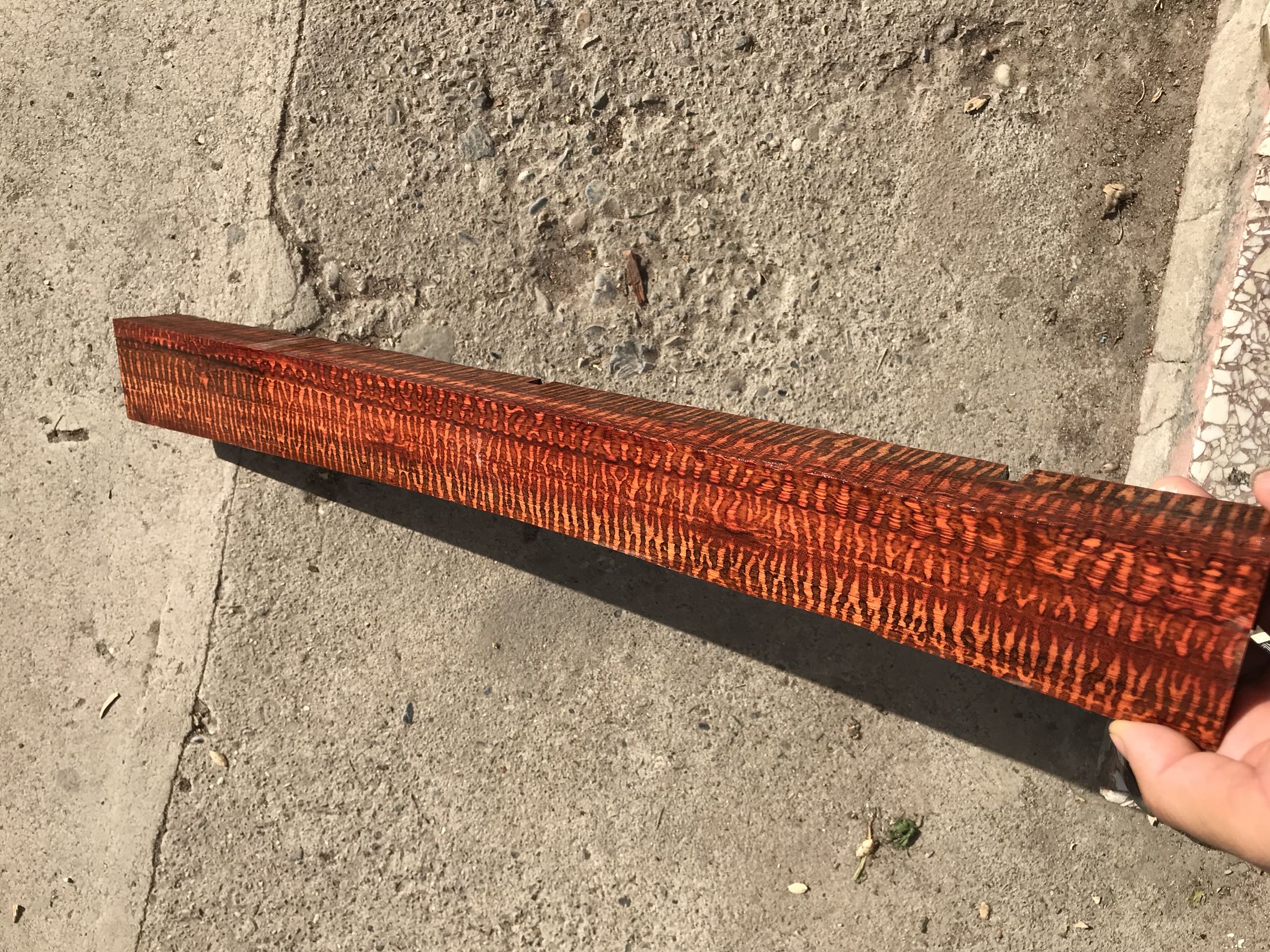 Special grade snake grain wood full flower A + grade snake grain wood supply 100 pounds