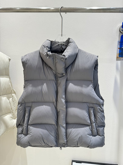 European High-End Stand-Up Collar down Vest for Women, Short Style, Fashionable, 90% White Goose Down, Thickened, Warm, Sleeveless Vest, Winter