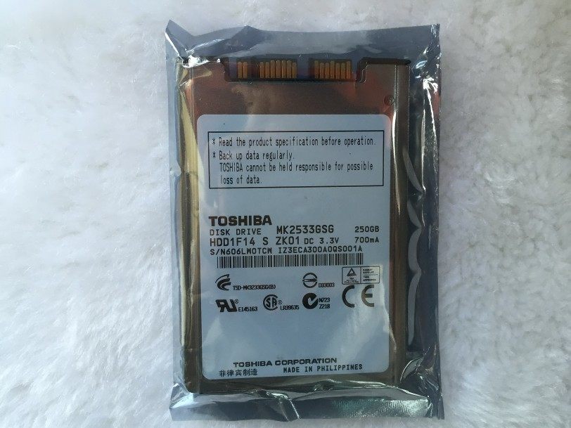 Toshiba 5400 turns 1 8 inch SATA serial port 250G laptop hard disc MK2533GSG MK2529GSG