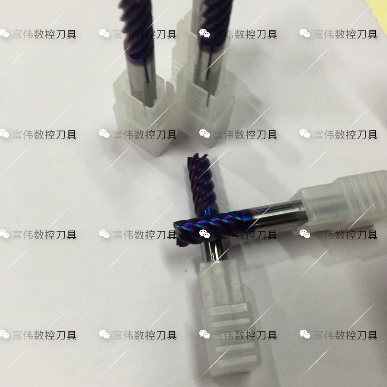 Blue nano-coated high-hard tungsten steel four-blade flat-end milling cutter for processing heat-treated materials 18mm*100L