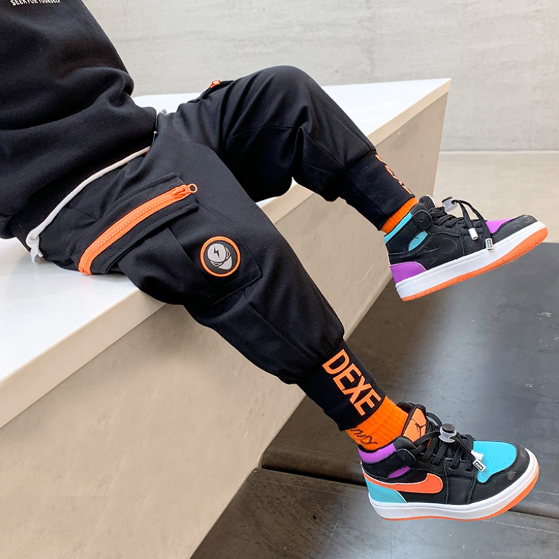 Boys autumn and winter fleece overalls 2022 new children's loose casual pants Western style male baby harem pants trend