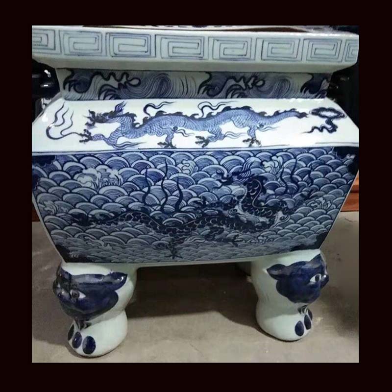 Jingdezhen hand - made blue large temple gods plugged ding xiang xiang furnace buddhist temple worship square porcelain pot furnishing articles