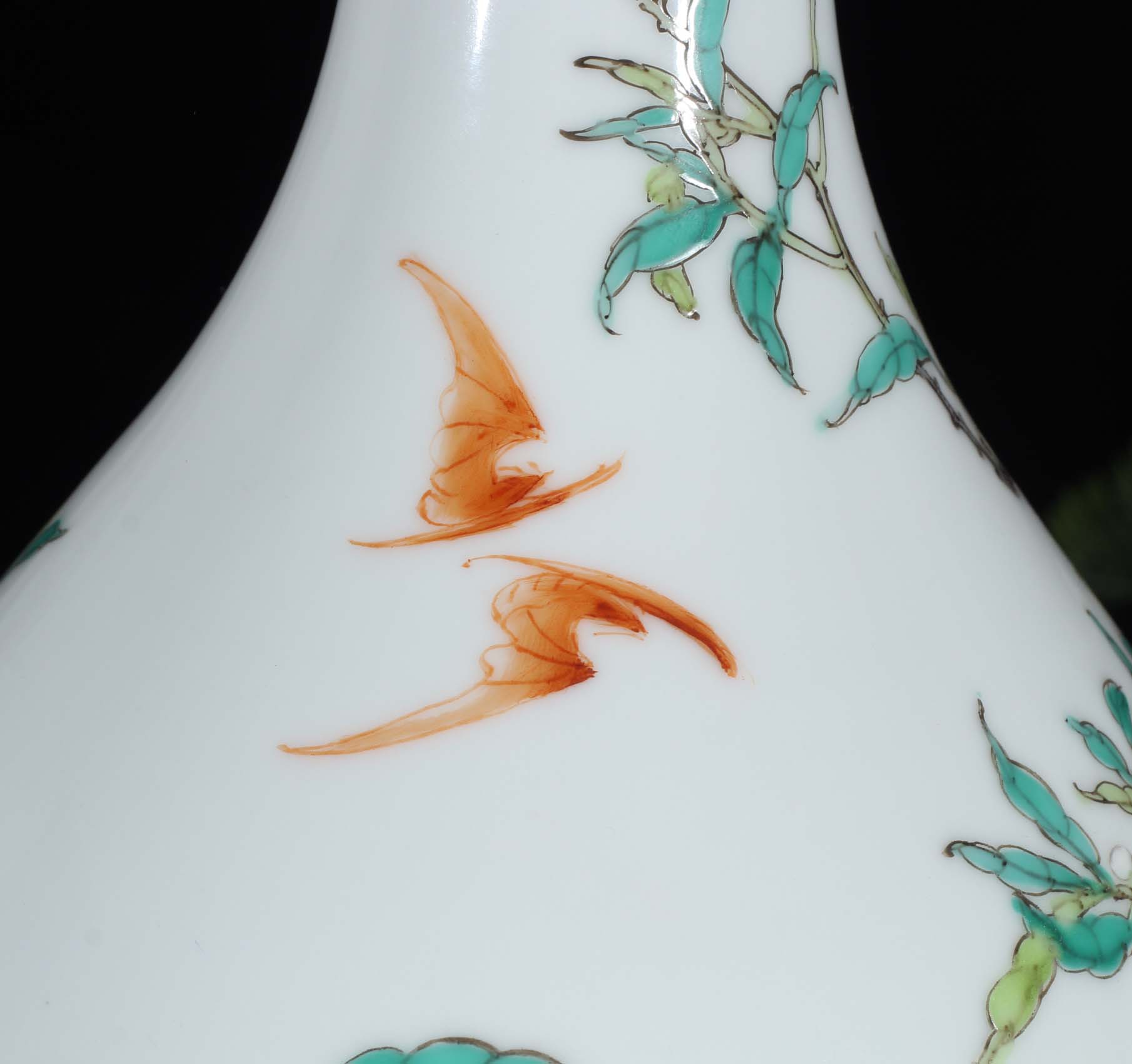 Imitation of yongzheng eight peach was 1 grain bottle ball bottle Shanghai museum collection xiantao vase Imitation yongzheng olive porcelain bottle