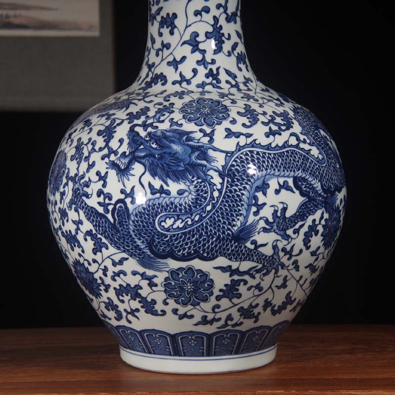 Jingdezhen blue and white dragon vase bound Chinese style classical decoration lotus flower dragon vase 50 high around the celestial sphere