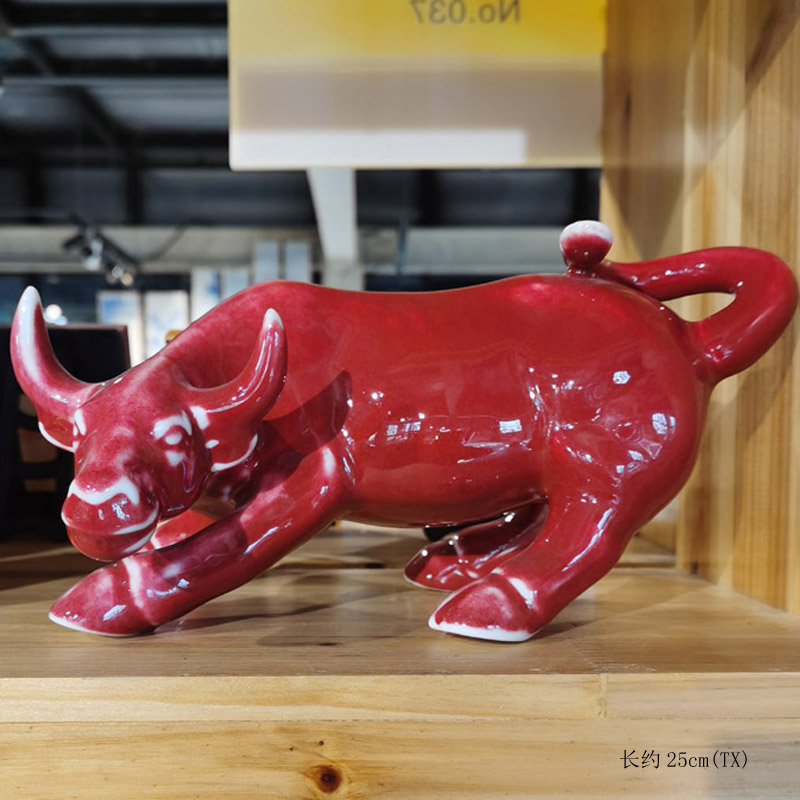 Jingdezhen up red porcelain ox endeavour China bull market red bull auspicious China raging bull