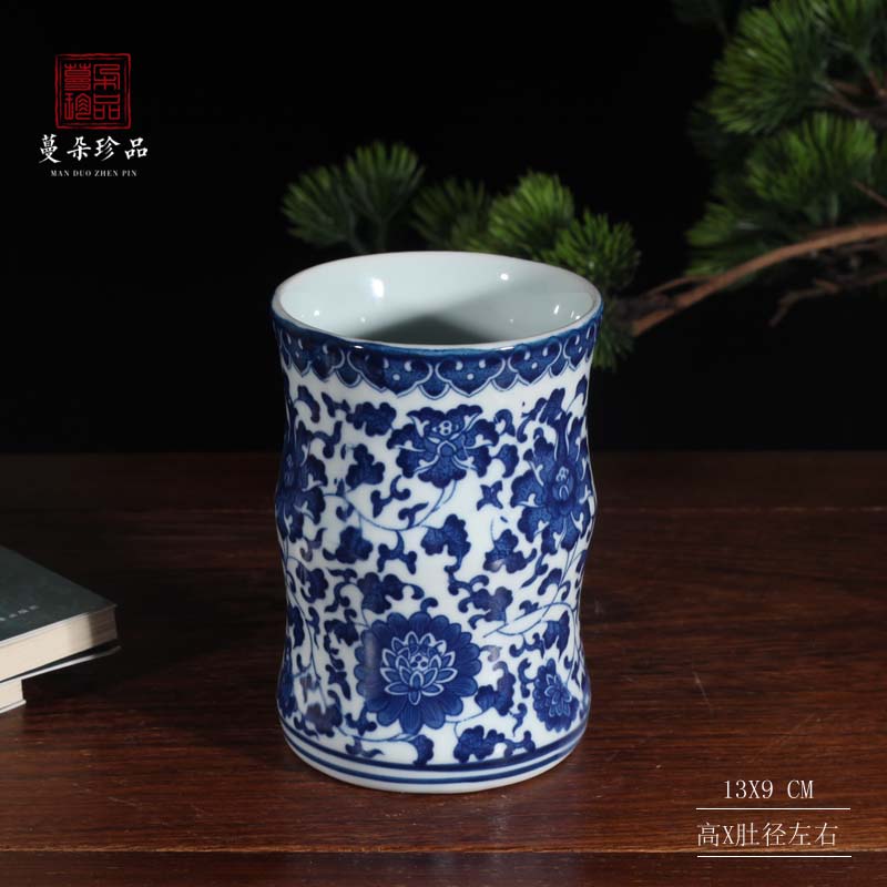 Blue and white porcelain brush pot Chinese style elegant Blue and white porcelain brush pot brush pot culture individuality thin straight vase