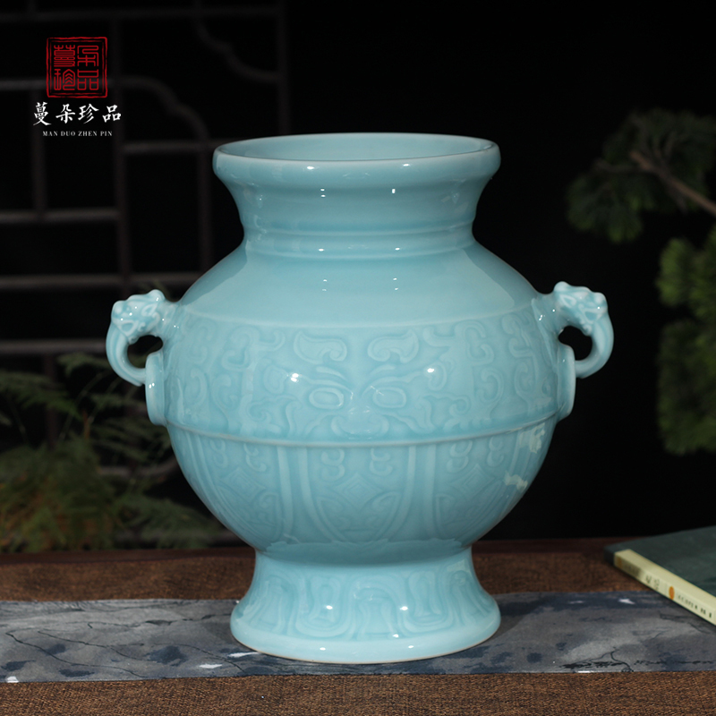 Jingdezhen shadow green elegant single glaze vase depicting archaize ceramic Chinese style classic furniture room furnishings