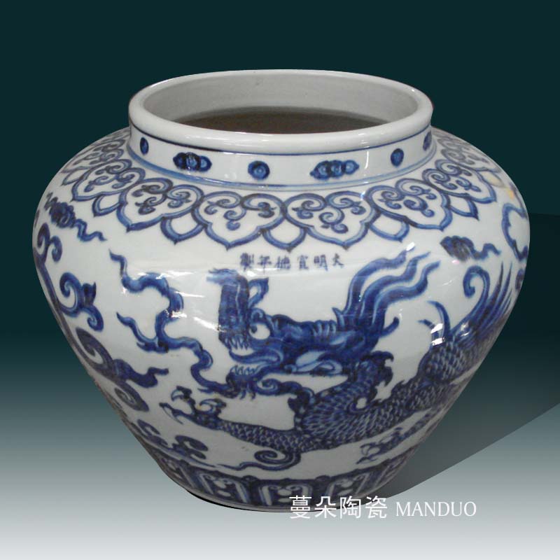 Yuan and Ming blue and white tie up branch lotus jingdezhen porcelain jar of hand - made of Yuan blue and white lotus flower big jar of classic blue and white pot