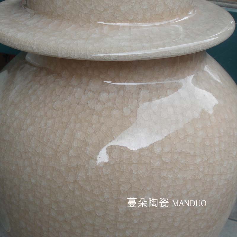 Jingdezhen elegant ice to crack the general pot of 50 cm high general elegant furnishings ice crack cover tank