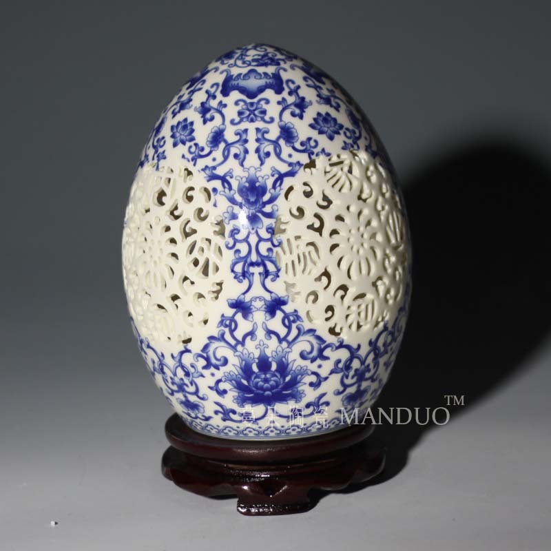 Jingdezhen porcelain and exquisite egg - shaped vase fashion beautiful vase of TV bar face fashion decorative vase