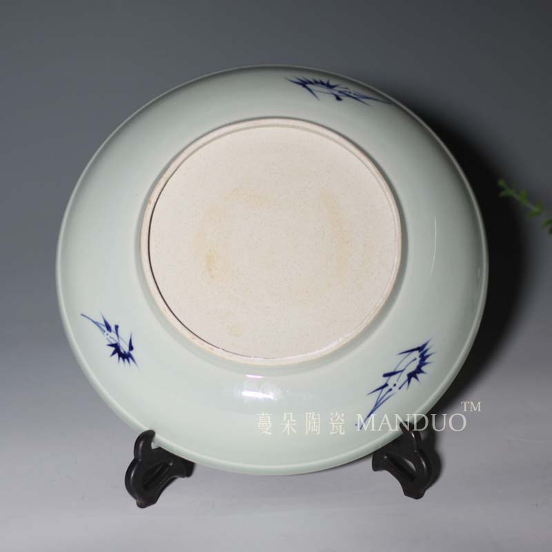 The Jingdezhen painting furnishing articles unicorn blue and white porcelain of Jingdezhen ceramic painting red lion decorative porcelain