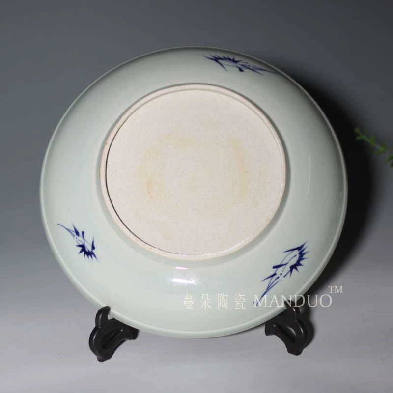 Jingdezhen imitation kangxi hand draw their 27 cm beaming decoration decorative porcelain dish hand - made QingHuaPan