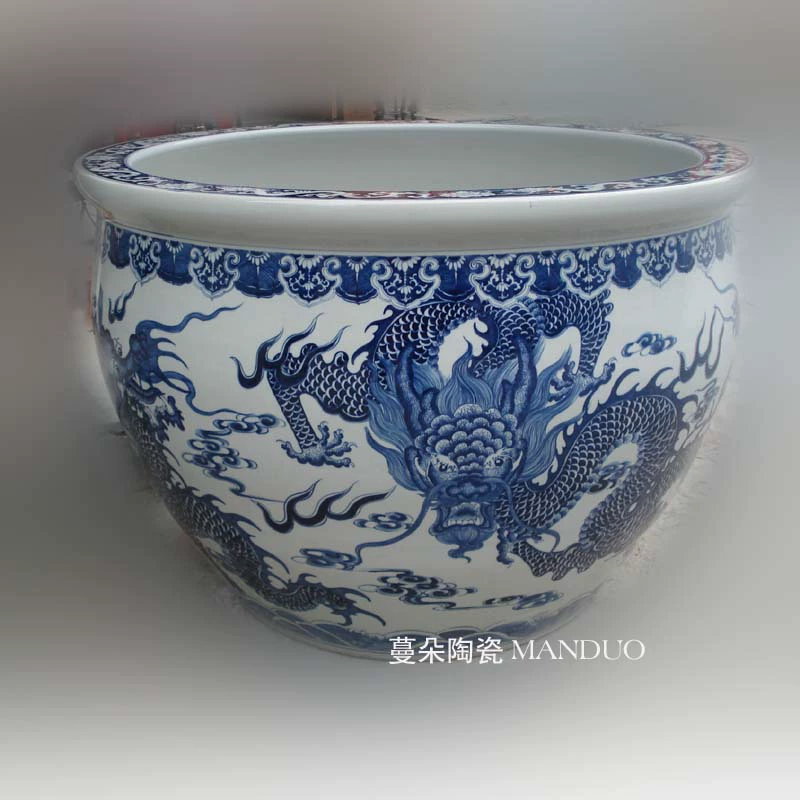 Hand made blue and white dragon large diameter cylinder 1 to 2 m CM above China VAT fierce dragon China VAT