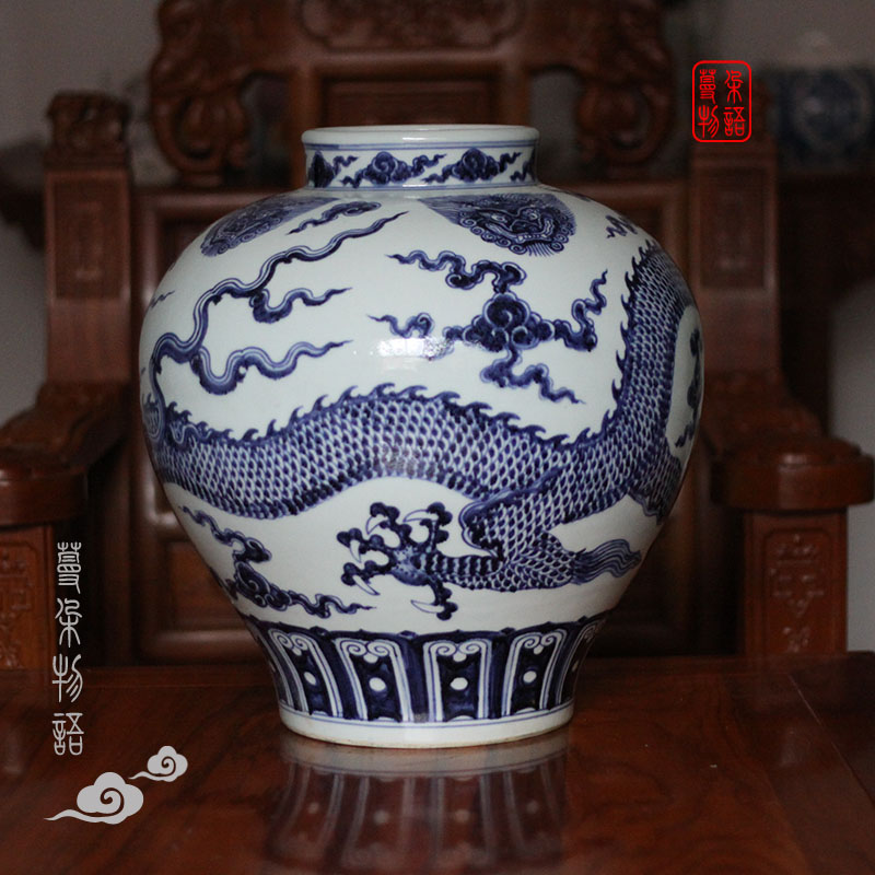 Jingdezhen porcelain imitation jintong dragon tank imitated 2016 Christie 's auction dragon blue and white big pot imitation of says Dr.