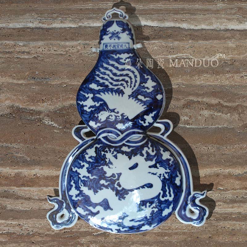 Blue dragons and phoenixes grain gourd gourd furnishing articles manually hang Blue and white porcelain enamel porcelain hanging porcelain bottle gourd