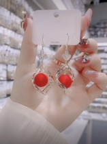 Korean Version Hyperbolic Spiral Earrings Woman Earrings Wave Qi Super Fairy Pearls New Year Color Earrings Senior Sensation 100 Hitch Red