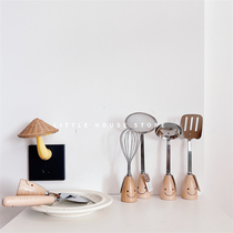 Little-House of the House of the Litter) Smiley Face Family-Wood Handle Kitchen Gadgets Small Things Tools Series Multi-in