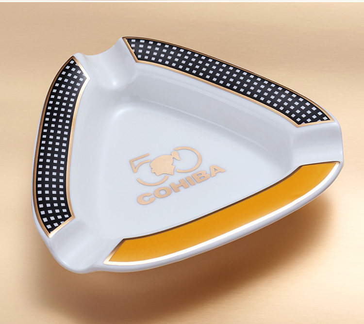 Cl Ashtray_12.jpg