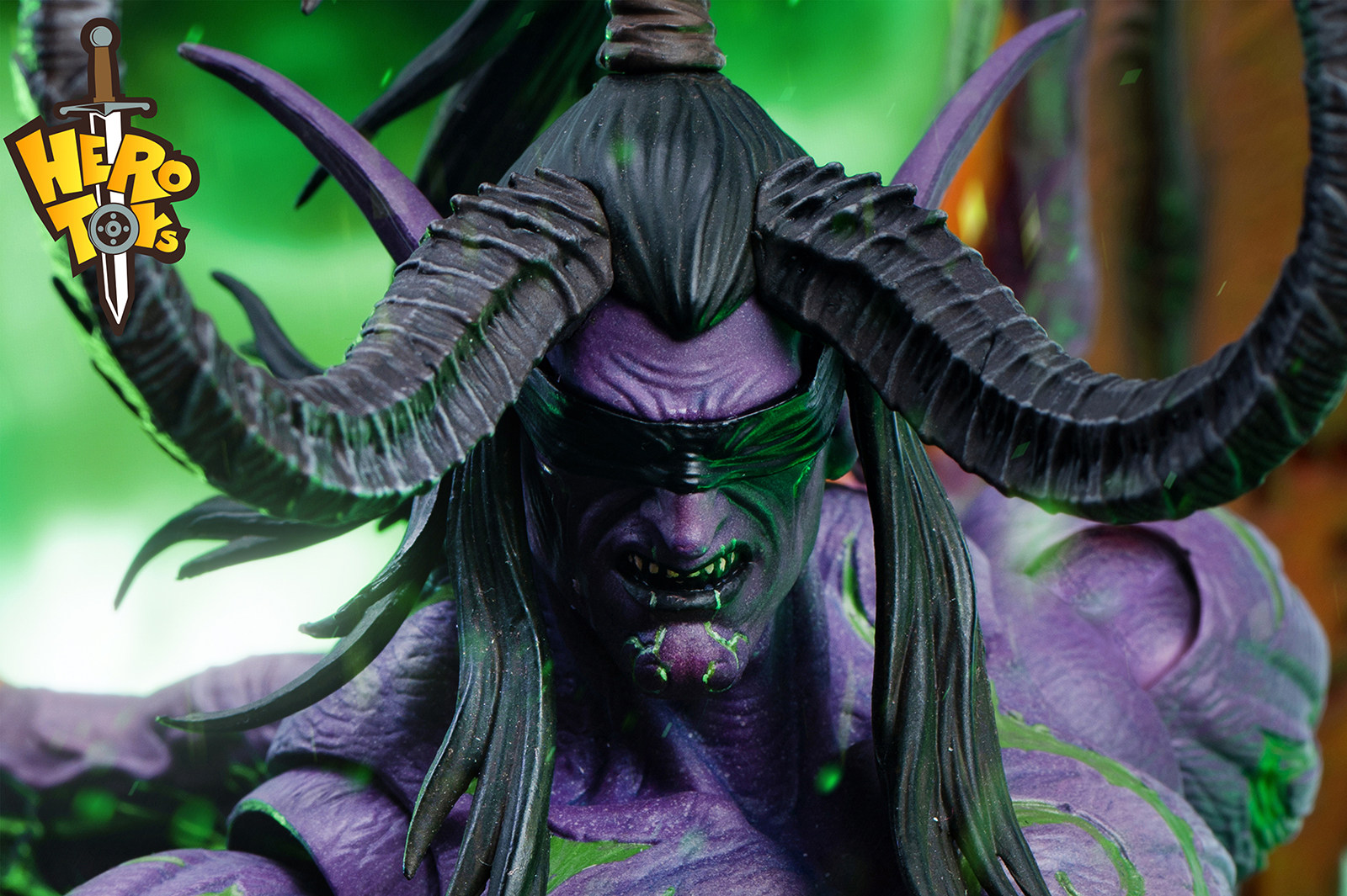 Figurine WOW World of Warcraft Illidan Stormrage Demon Form 26cm Deluxe