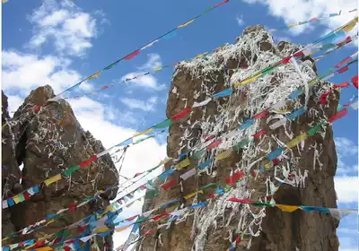 Mongolian colorful flag five-color flag Mongolian flag hotel Aobao ethnic minority ribbon Longda warp flag flying horse flag