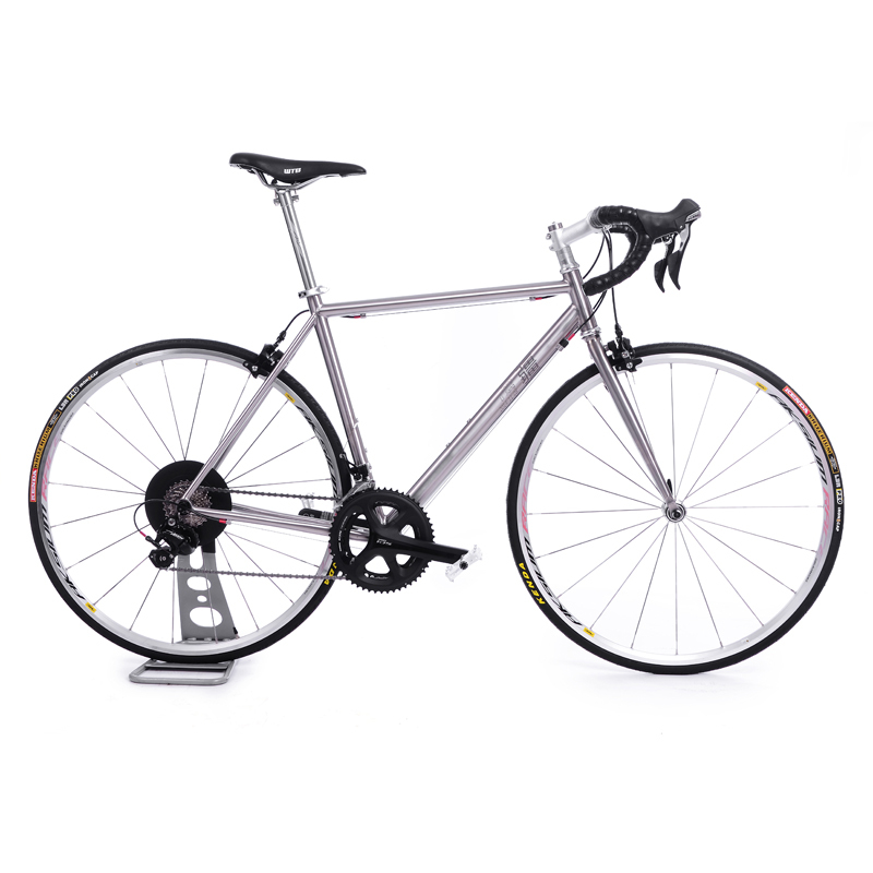 Dioren R1 Titanium Alloy Road Bike Bicycle with Curved Handlebars and Universal Gear Shifting