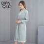 Ánh sáng mùa thu của phụ nữ mùa thu khí mới dài áo gió rộng áo khoác dài tay với phần mỏng - Trench Coat áo kaki nữ