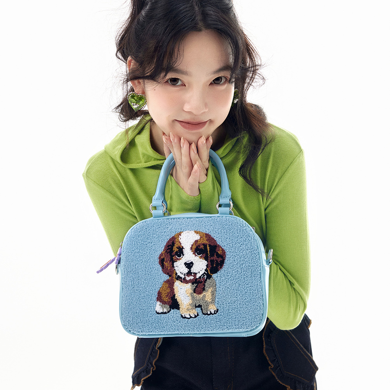 【 10% off 】Tntntutu Blue Puppy Fur Cute Embroidered Crossbody Handbag Shoulder Bag Tote Bag Versatile