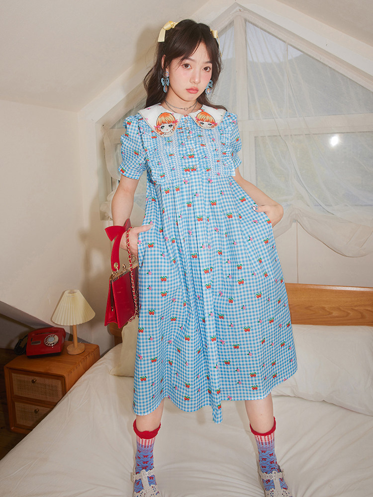 昭和美少女とフルーツドールの衿プリントレースワンピース tntntutu