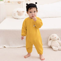 Темно -серая желтая одежда для лазания без шляпы