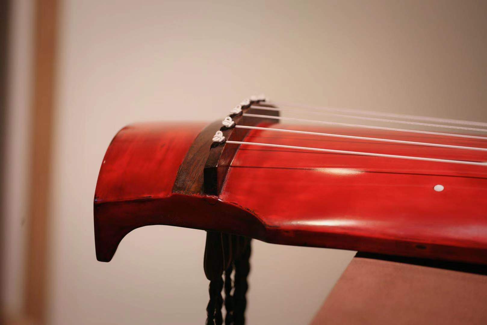 Green Venture ) Red - tail ) Collection level Guqin ) Clean almost no impurities