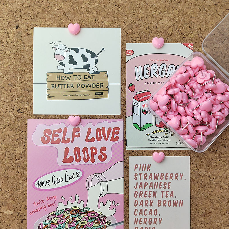 100 Heart-Shaped Pink Thumbtacks for Kindergarten Artwork Displays, Cork Board Pins, Office Photo Fixing