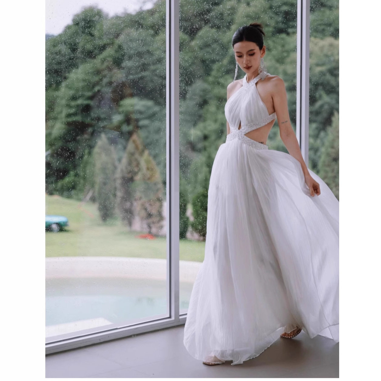 2025新款新娘订婚晚礼服轻奢小众高级感气质名媛高端轻纱迎宾裙女
