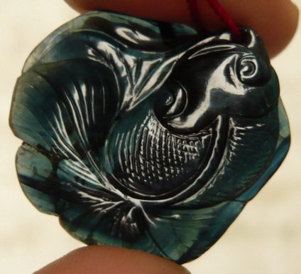 Natural boutique exotic green sapphire engraving gift 37.5 carat gemstone with design special price