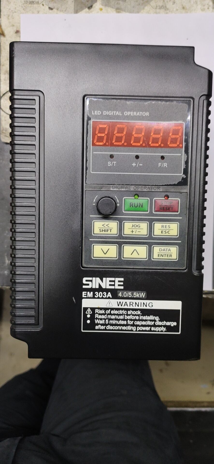 EM303A-4R0G 5R5P-3CB EM303A-7R5G 9R0P-3AB sinusoidal inverter