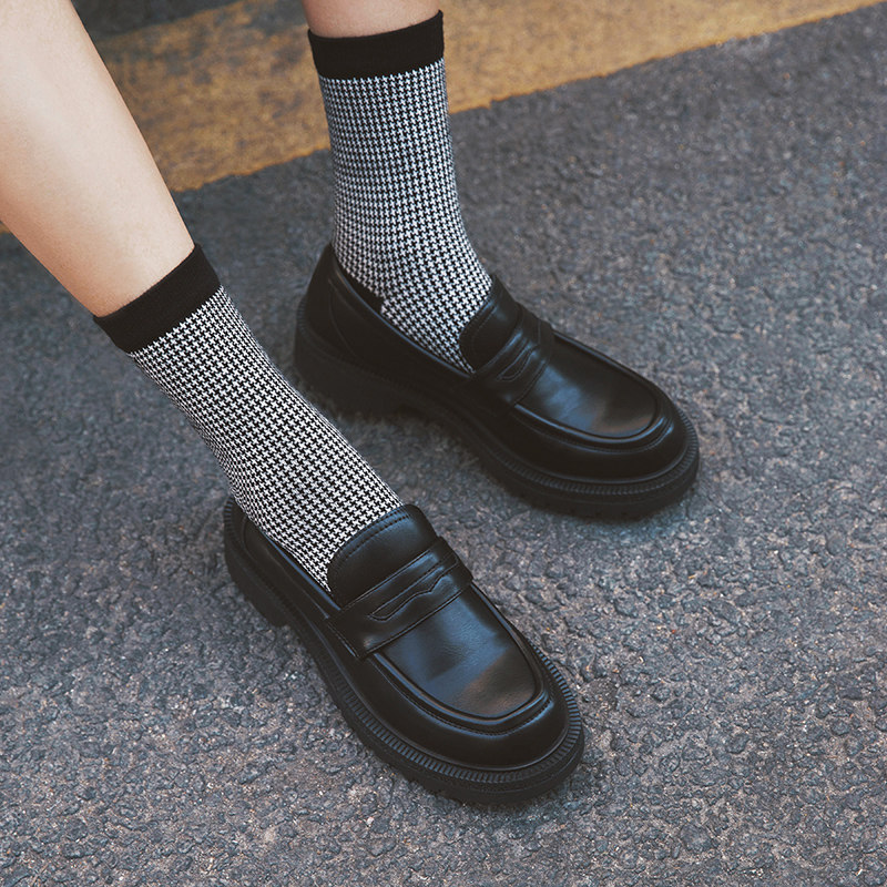 Mastalism 2022 new thick bottom Inron wind single shoes female summer retro small leather shoes black flat flat Lefoe shoes