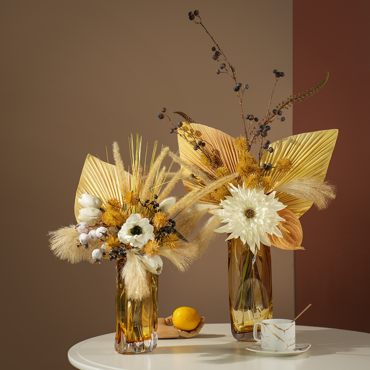 In the ins red-silent wind glass vase salining sweet Nordic wind home decoration living room soft furnishings