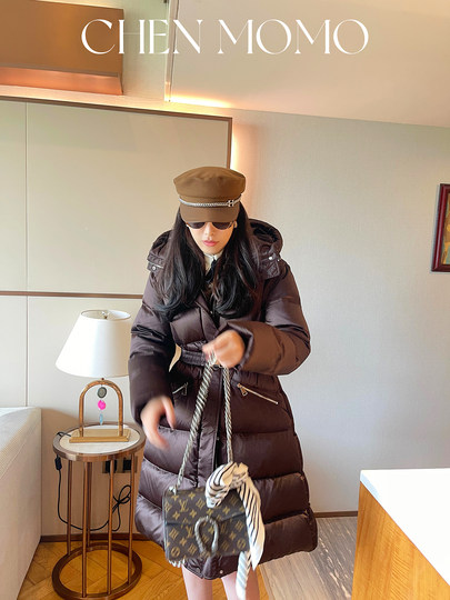 Down jacket for women 2025 winter new satin 95 white duck down hooded slim slim cold-resistant warm jacket long style