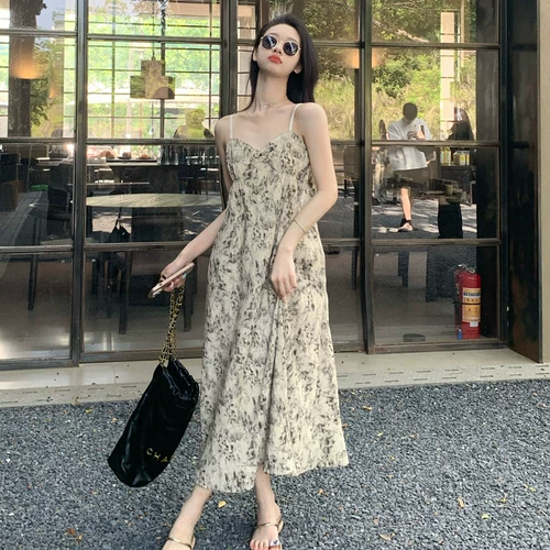 Пляжное платье, летняя юбка, коллекция 2023, цветочный принт, в цветочек, популярно в интернете, изысканный стиль