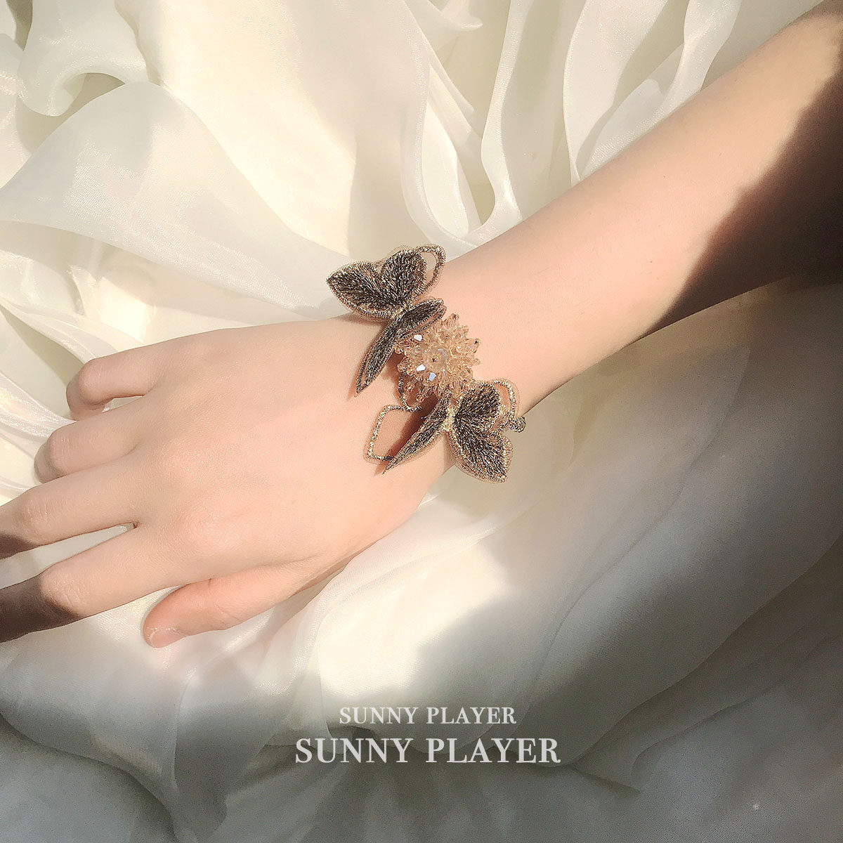 Wrist flower wedding Korean champagne gold butterfly bride bridesmaid sister group crystal bracelet bracelet