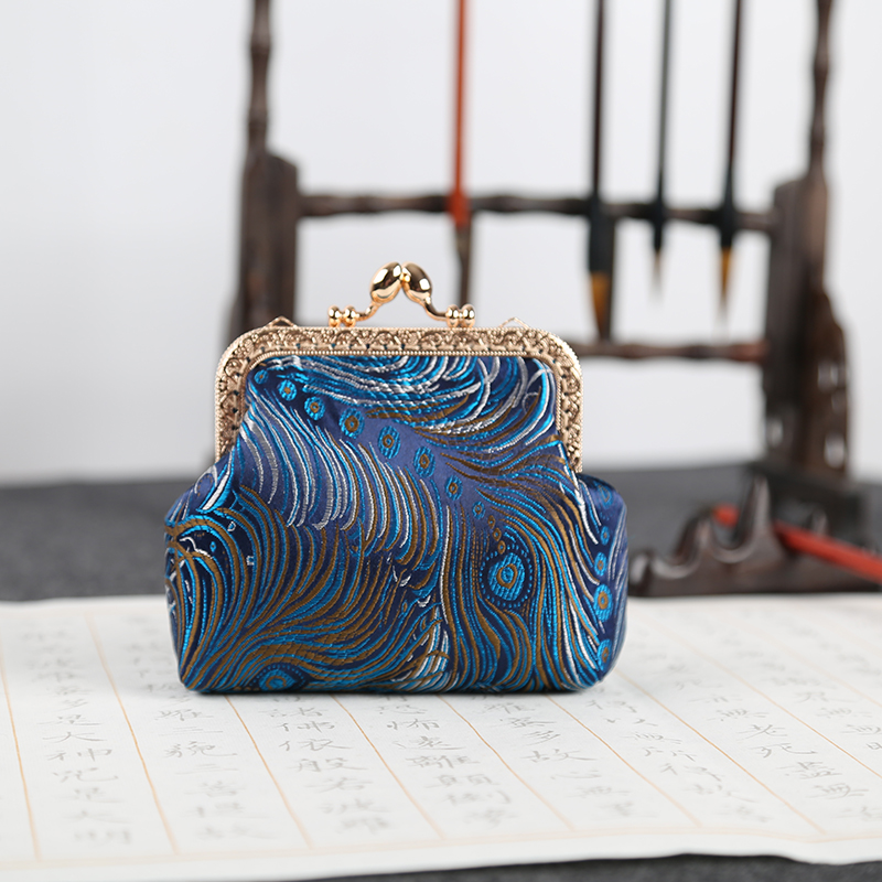 Handmade Custom Real Silk Holes Nestle With Chinese Wind Featured Festival Gift Retro Zero Money Bag Small Hand Bag Mouth Gold