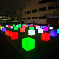 Светодиодный батончик Светительный куб -стул творческий ktv clear cingl cube на открытом воздухе на открытом воздухе.