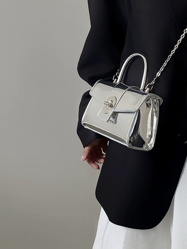 Модная небольшая дизайнерская серебряная сумка на одно плечо, изысканный стиль