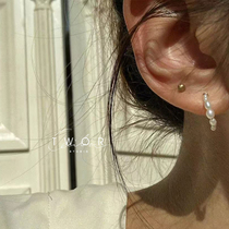 TWOR handmade 14K gold injection small crescent natural freshwater rice pearl earrings exquisite daily folding wear super beautiful