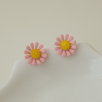 Three-dimensional flower earrings summer fairy wind petals small daisy earrings Super fairy sunflower earrings female candy color