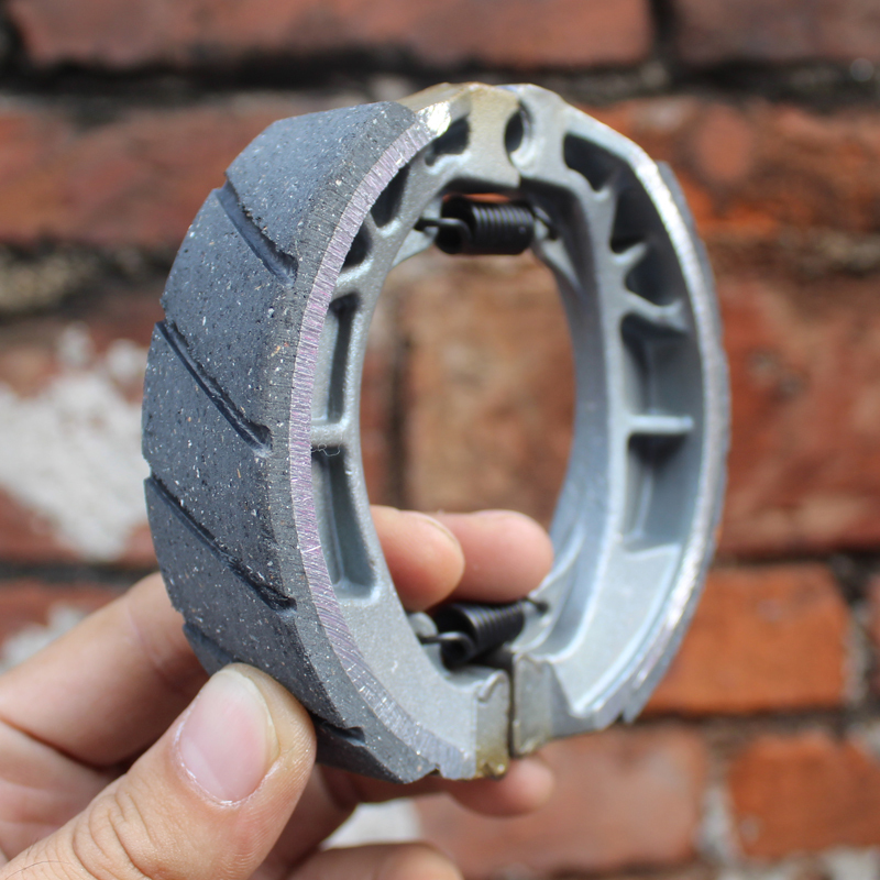 Electric vehicle locomotive electric bicycle front and rear brake pads 110 brake blocks CG125 aluminum brake shoes brake pads