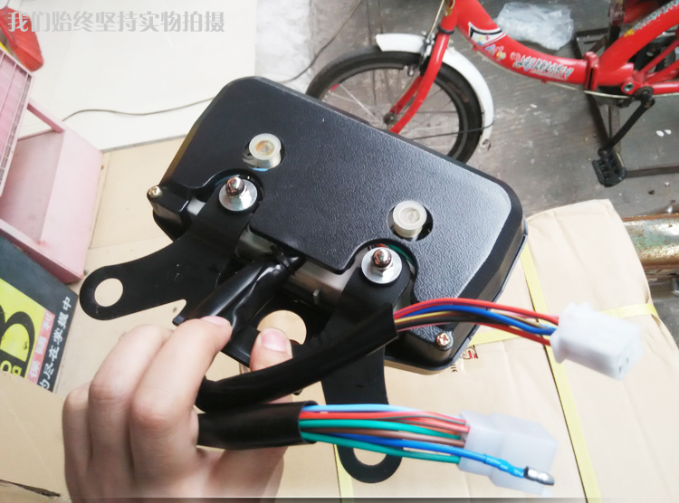 125 xe máy lắp ráp đồng hồ cơ khí Pearl River hạnh phúc ZJ đo đường CG125 mã bảng màu lưu vực đồng hồ độ xe máy