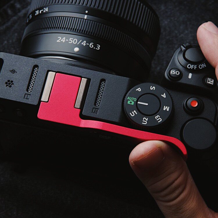 thumb GJ400B 美品です！ Metal Hot Shoe Thumb-Up Hotshoe Thumb Up Grip For nikon Z30 Z-30