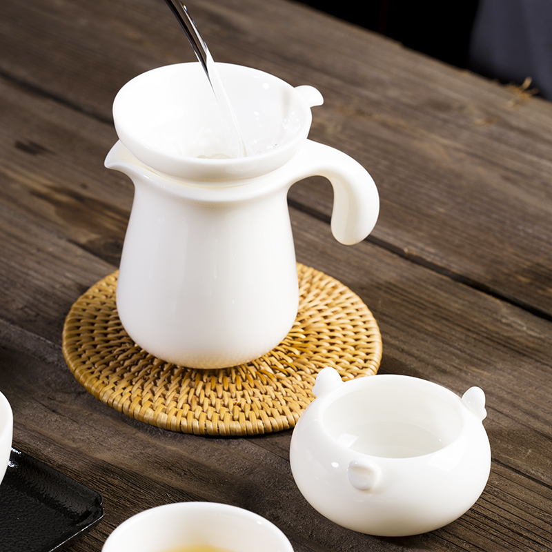 Jade porcelain) dehua suet white porcelain mesh frame more creative ceramic filter tea strainer tea taking with zero