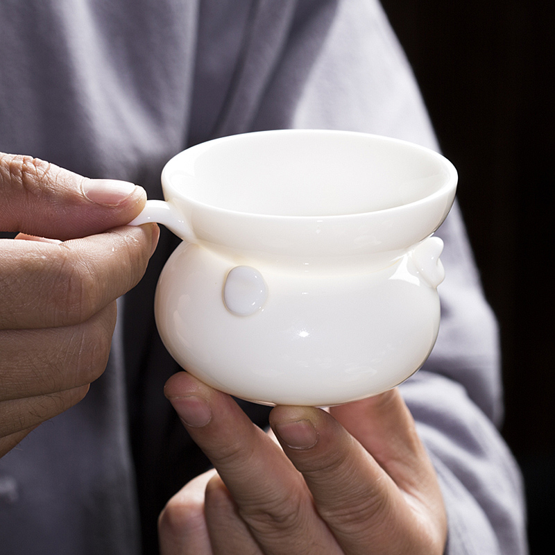 Jade porcelain) dehua suet white porcelain mesh frame more creative ceramic filter tea strainer tea taking with zero